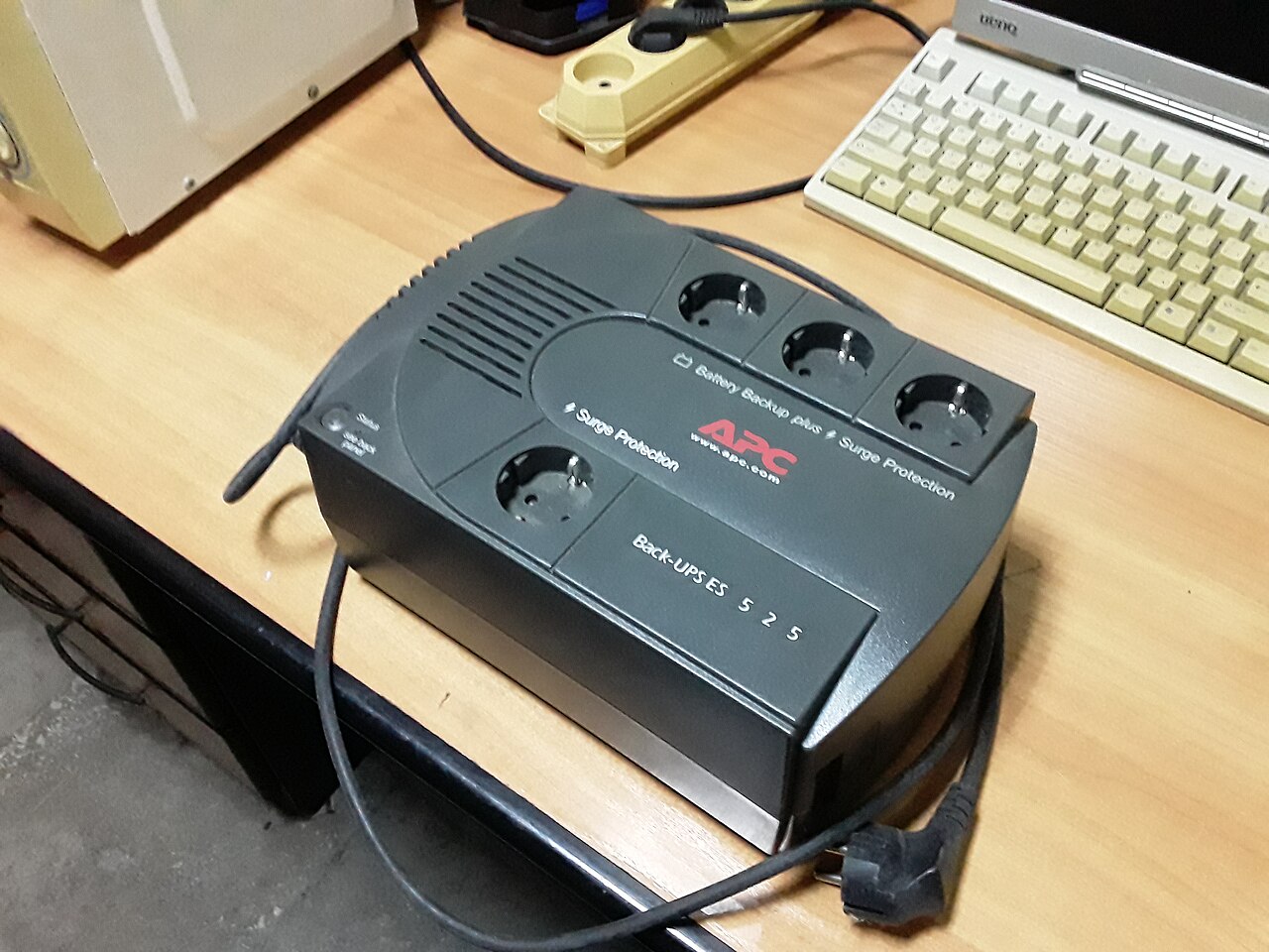 APC Back-UPS